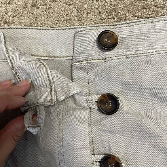 Altar’d State Gray Tortoise Shell button up mini skirt size M - Picture 5 of 7
